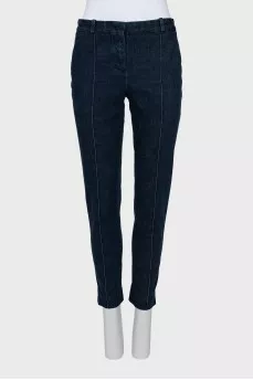 Skinny jeans with creases