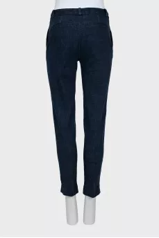 Skinny jeans with creases
