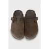 Suede mules with fur insole