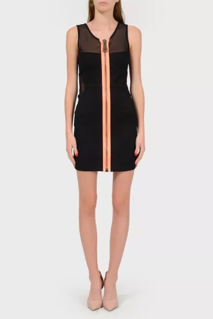 Fitted dress with oversized zip