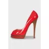 Patent leather open toe shoes