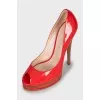 Patent leather open toe shoes