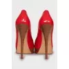 Patent leather open toe shoes