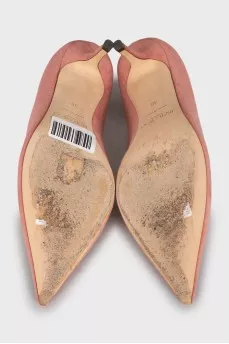 Pink suede pumps