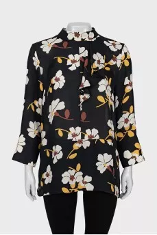 Silk blouse with floral print and tag