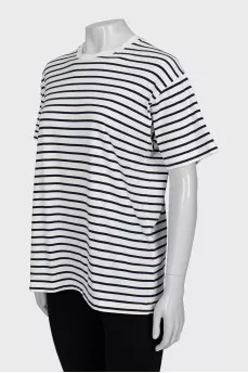Straight T-shirt in black and white stripes
