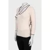 Tight pullover with ties