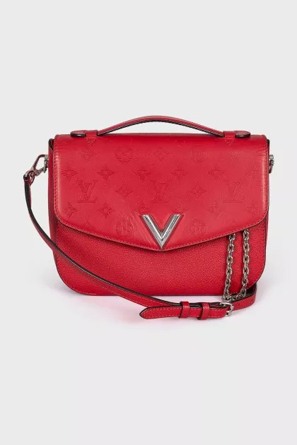 Very Messenger Leather Bag