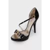 Patent leather sandals with textile bow