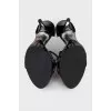 Patent leather sandals with textile bow
