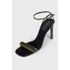 Leather sandals with beads