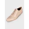 Beige shoes with almond toe