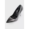 Stile leather shoes with sequins