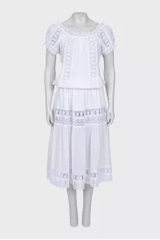 Fitted White Dress with Lace