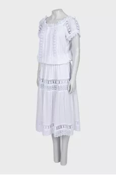 Fitted White Dress with Lace