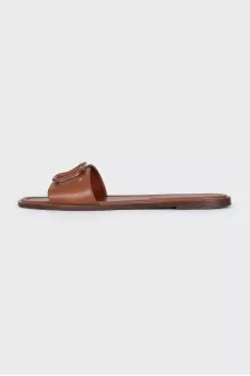 Leather flip flops with brand logo