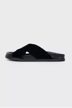 Black slippers with a velvet top