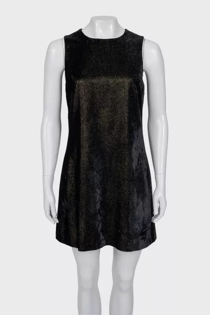 Vintage Dress Versus
