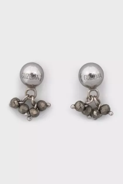 White gold earrings with zircon