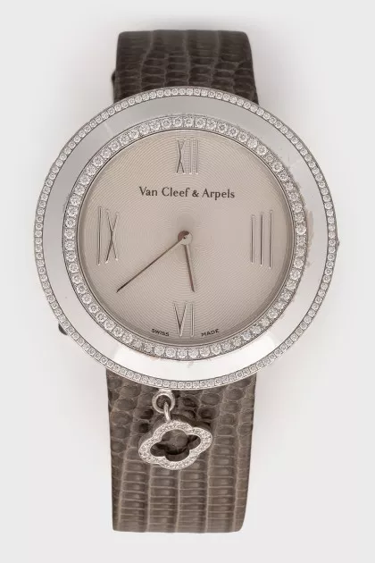 White gold watch with diamond lines