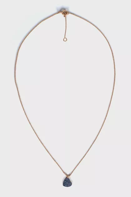 Gold pendant with sapphires