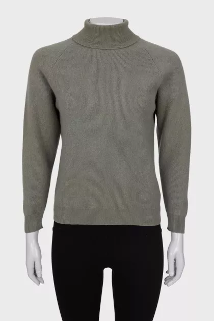 Green cashmere sweater
