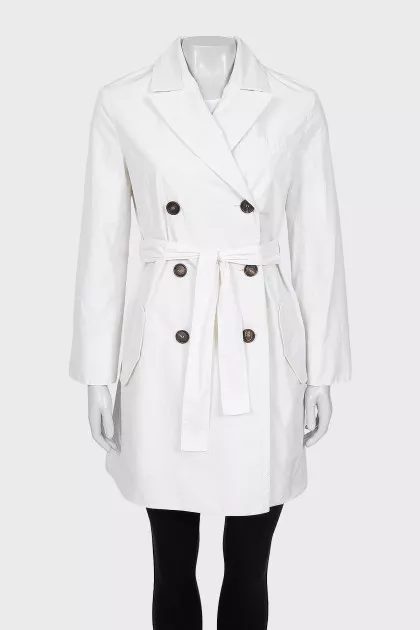 Cropped white double-breasted trench coat