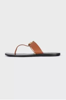 Brown flip flops with logo