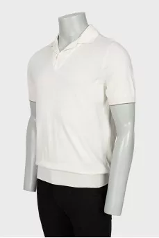 Men's T-shirt with button fastening