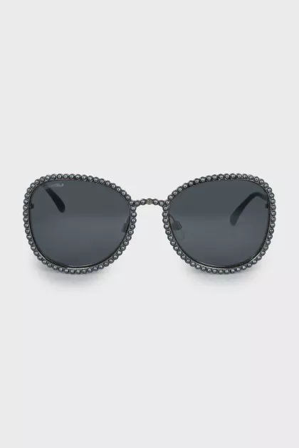 Black sunglasses with decor