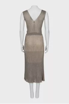 Fitted dress with a cutout