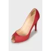 Red open-toe fabric shoes