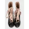 Leather ankle boots with laces