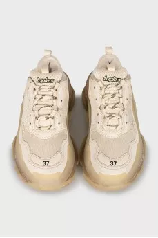 Белые кроссовки Triple S из текстиля