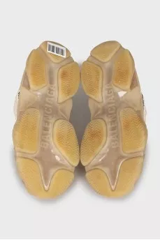 Белые кроссовки Triple S из текстиля