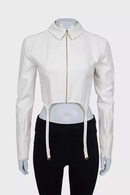Cropped shirt with open back
