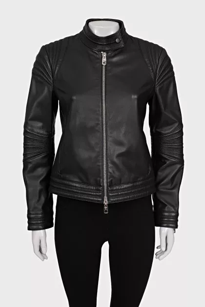 Leather jacket with collar
