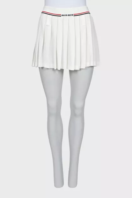 White pleated mini skirt