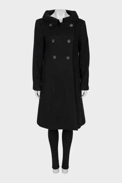 Wool coat with branded buttons