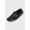 Men's loafers with metal logo