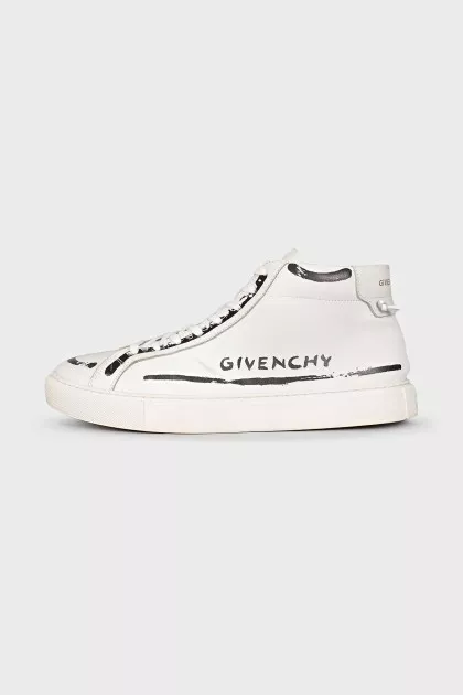 Men's leather sneakers with branded inscription