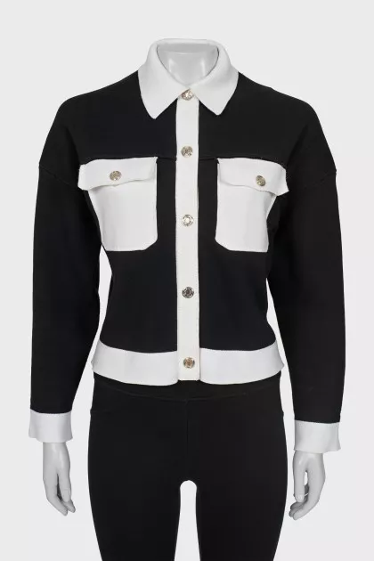 Straight cut cardigan with buttons
