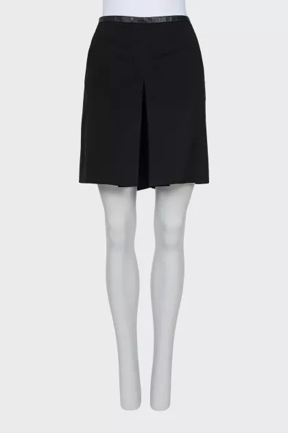 Pleated shorts-skirt