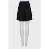 Pleated shorts-skirt
