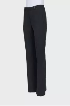 Straight-leg trousers with creases