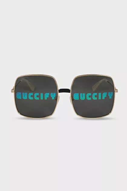Sunglasses with print on tint