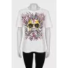 Straight white t-shirt with print