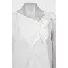 Loose blouse with decorative ties