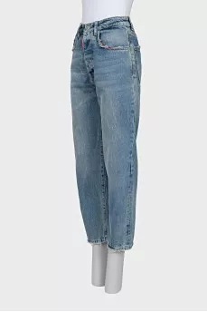 Джинси tapered fit на гудзиках