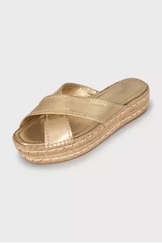 Шлепанцы из золотистой кожи